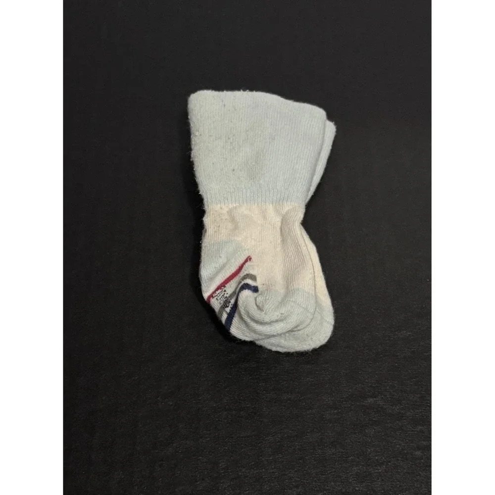 Vintage Disney classic Winnie the Pooh Cuffed Baby Socks Booties Newborn 0-6m